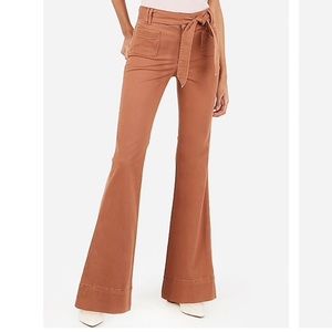 💕NEW High waisted belted flare pant